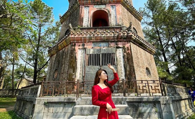 Khám phá Cố đô 1 ngày (Đại Nội Huế – Chùa Thiên Mụ – Lăng Khải Định)