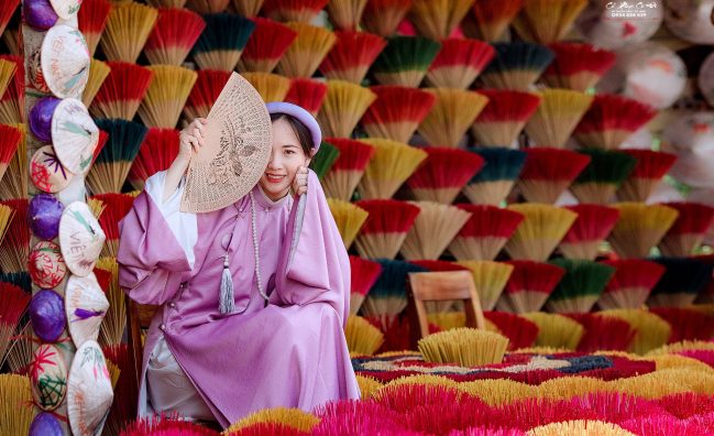 Xe Riêng Du Lịch Huế – Khám Phá Cung An Định, Lăng Minh Mạng, Làng Hương Thủy Xuân