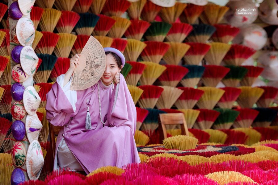 Xe Riêng Du Lịch Huế – Khám Phá Cung An Định, Lăng Minh Mạng, Làng Hương Thủy Xuân