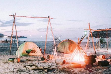 Dịch vụ xe đưa đón tận nơi khám phá Huế 1 ngày – Cầu Ngói Thanh Toàn, Cung An Định, Biển Thuận An