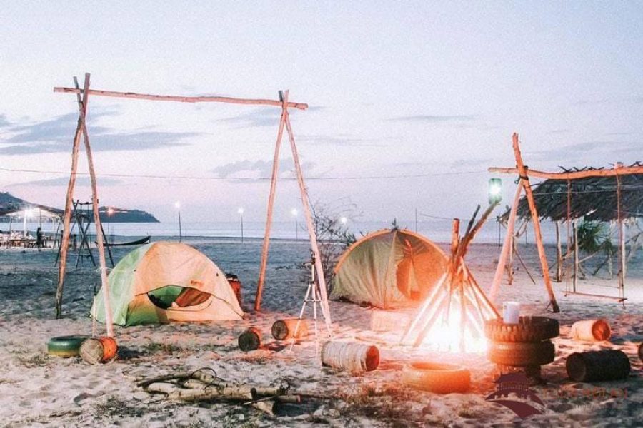 Dịch vụ xe đưa đón tận nơi khám phá Huế 1 ngày – Cầu Ngói Thanh Toàn, Cung An Định, Biển Thuận An