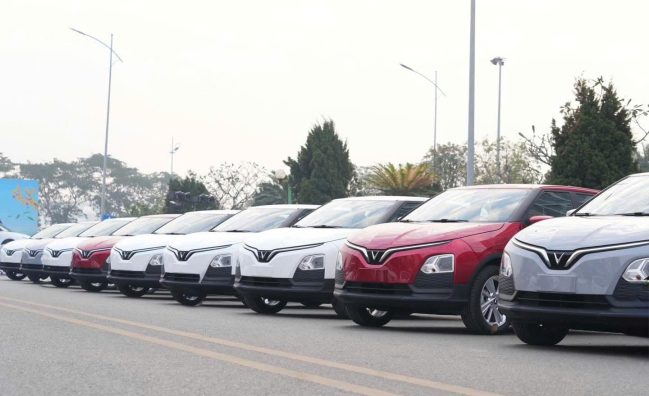 Thuê Xe có tài 3 Ngày – (Tài xế phục vụ 7h00 – 22h00)